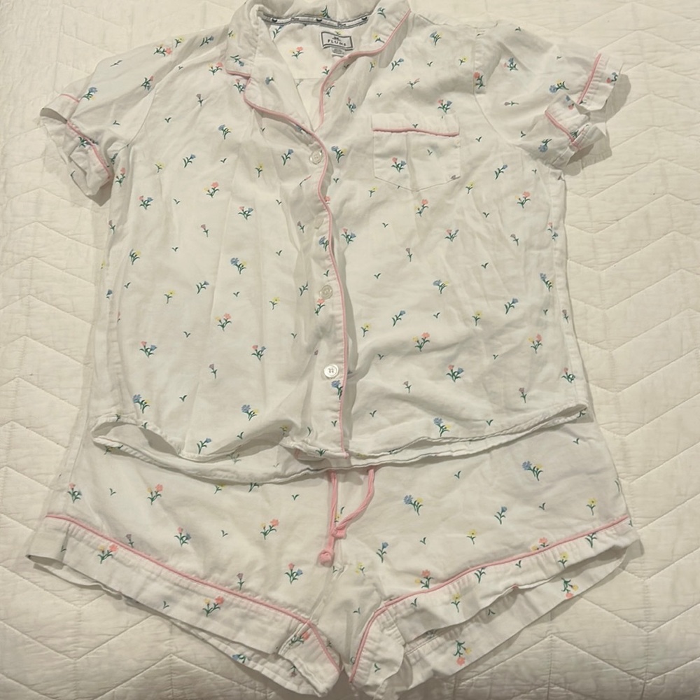 Petite Plume Women’s Pajama short set